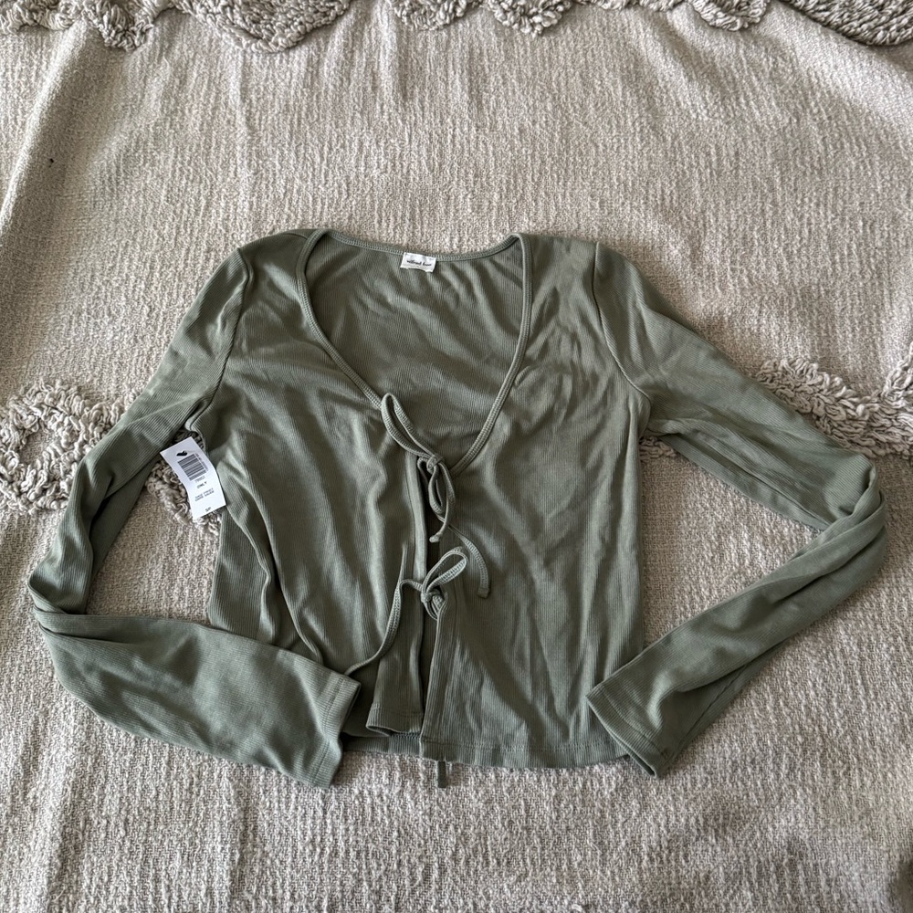 Aritzia Green Tie Long Sleeve Top